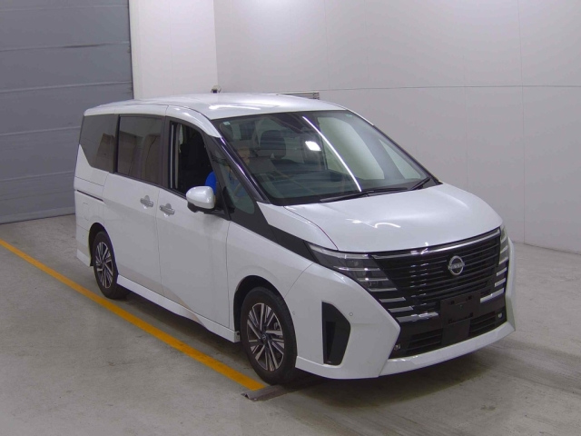 NISSAN SERENA 2023