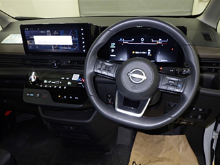 NISSAN SERENA 2023