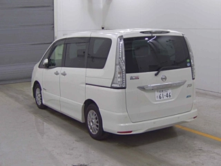NISSAN SERENA 2015