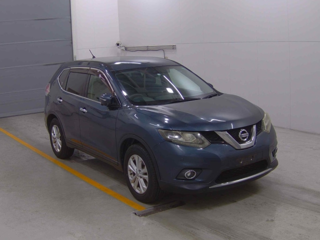 NISSAN X-TRAIL 2014