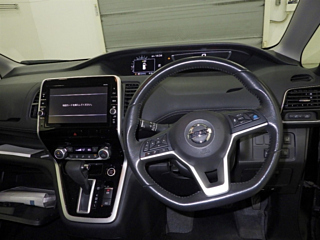 NISSAN SERENA 2016