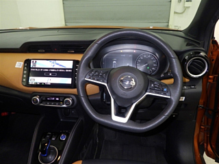 NISSAN KIX 2022