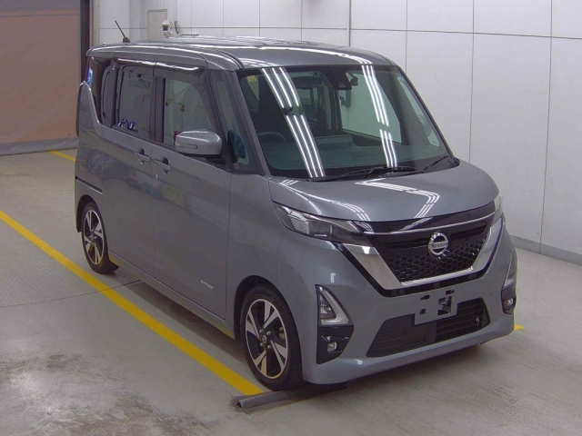 NISSAN ROOX
