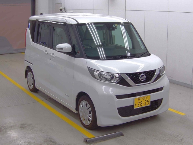 NISSAN ROOX