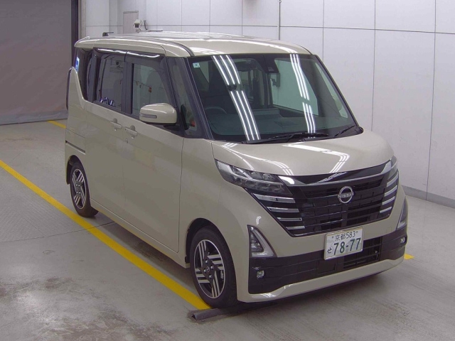 NISSAN ROOX