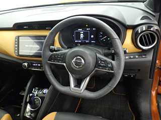 NISSAN KIX 2021