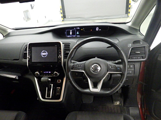 NISSAN SERENA 2017