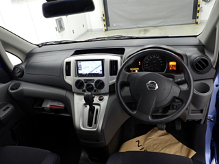NISSAN NV200 2018