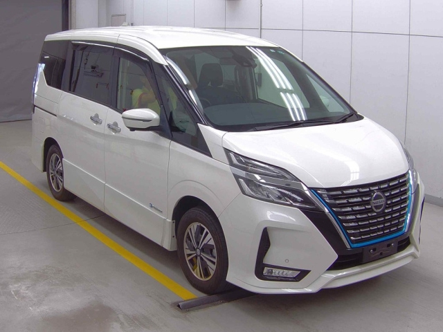 NISSAN SERENA 2020