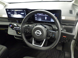 NISSAN SERENA 2023