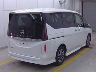 NISSAN SERENA 2023