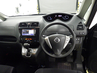 NISSAN SERENA 2011