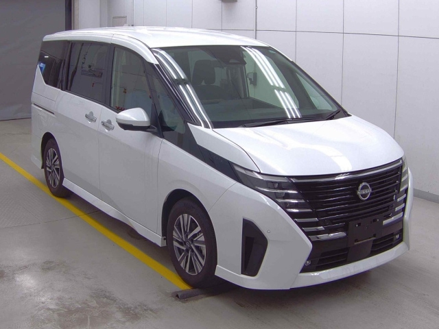 NISSAN SERENA 2023