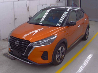 NISSAN KIX 2022