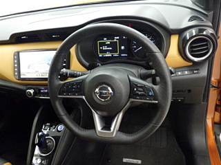NISSAN KIX 2022