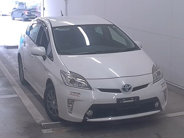 TOYOTA PRIUS 2013
