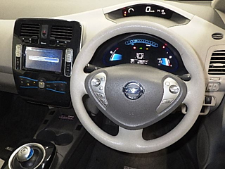 NISSAN LEAF 2012
