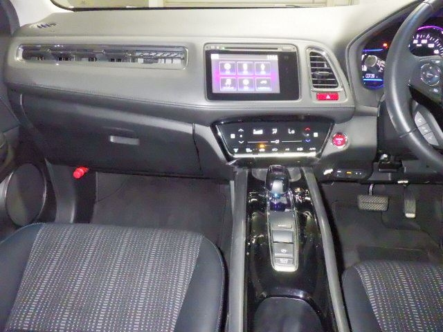 HONDA VEZEL 2013