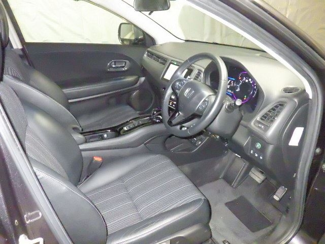 HONDA VEZEL 2013