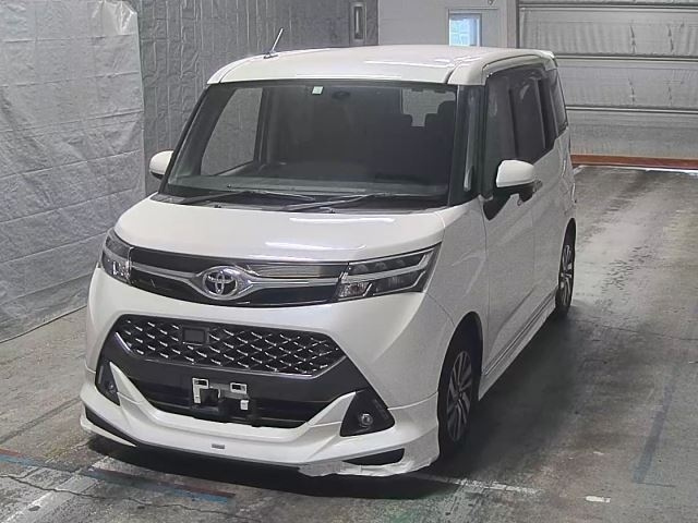 TOYOTA TANK 2018