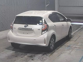 TOYOTA AQUA 2020