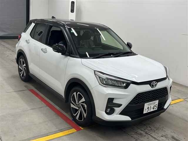 TOYOTA RAIZE 2025