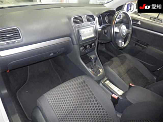 VOLKSWAGEN GOLF VARIANT 2010