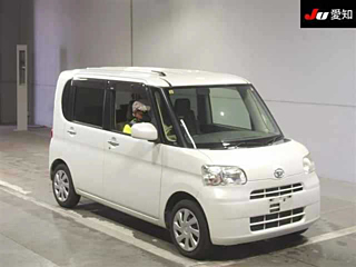 DAIHATSU TANTO 2012