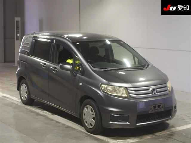 HONDA FREED 2010