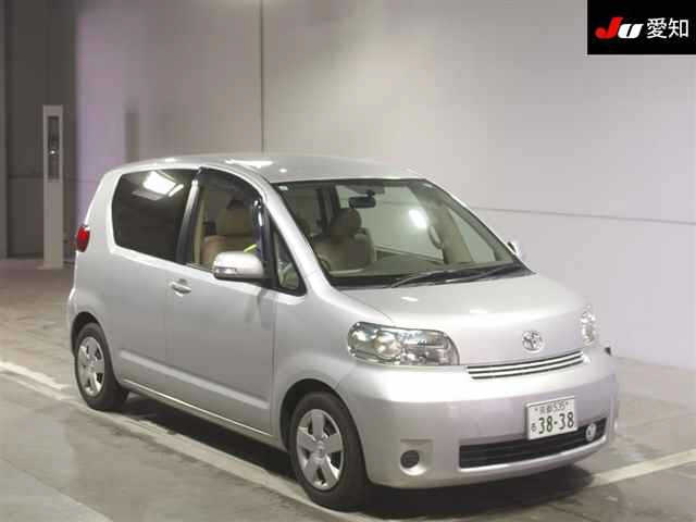 TOYOTA PORTE 2009