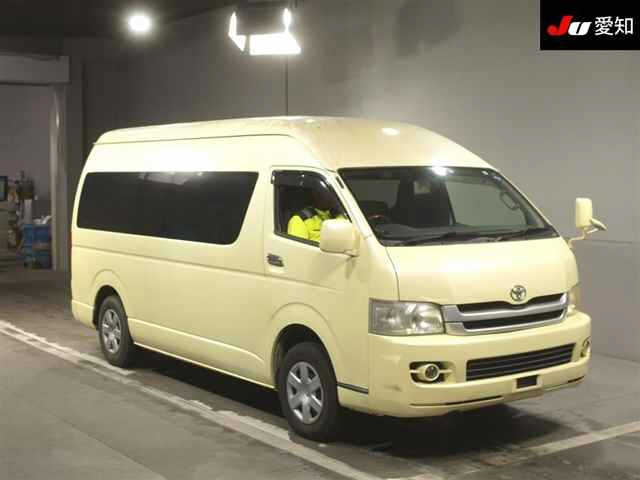 TOYOTA HIACE 2006