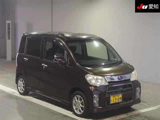 SUBARU LUCRA 2012