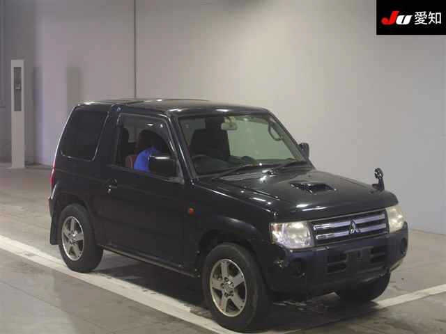 MITSUBISHI PAJERO MINI 2010
