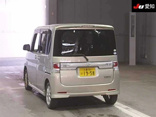 DAIHATSU TANTO 2009