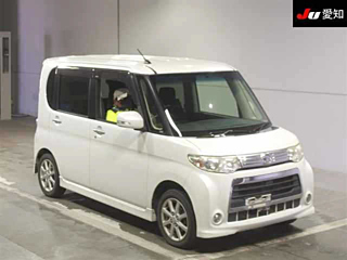 DAIHATSU TANTO 2012