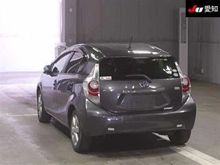 TOYOTA AQUA 2013