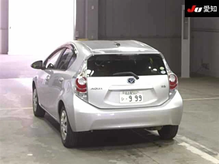 TOYOTA AQUA 2014