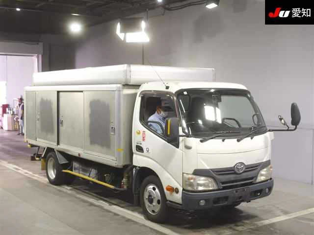 TOYOTA DYNA 2013