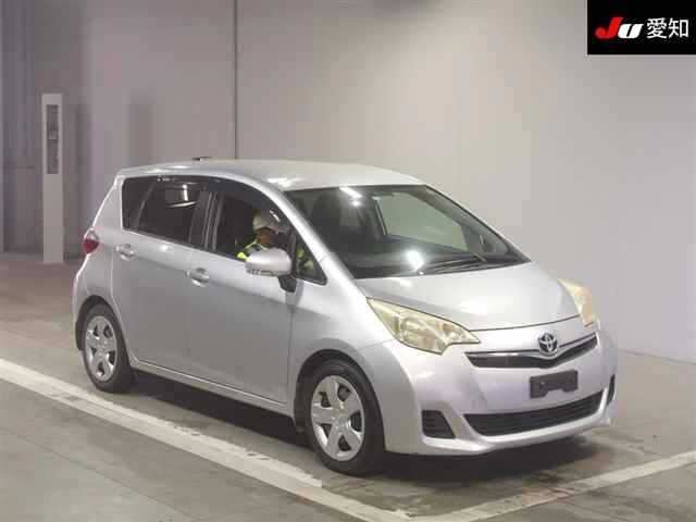 TOYOTA RACTIS 2010
