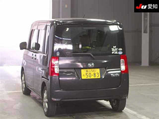 DAIHATSU TANTO 2015