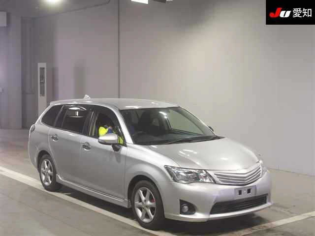 TOYOTA COROLLA FIELDER 2015