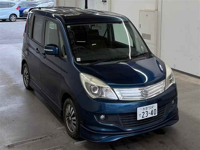 Suzuki Solio 2011