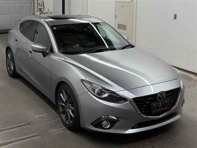 Mazda Axela 2015