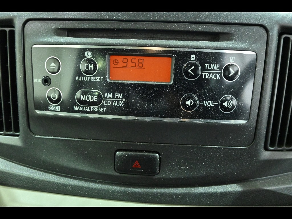 DAIHATSU MIRA E S 2013