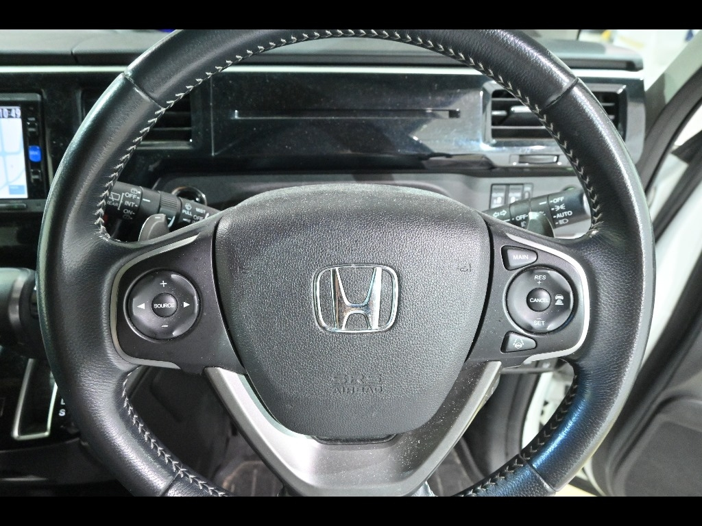 HONDA STEP WAGON 2017
