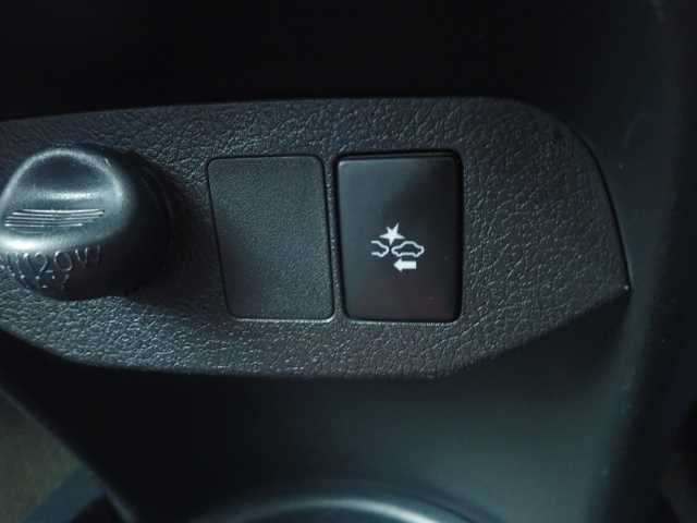 TOYOTA VITZ 2018