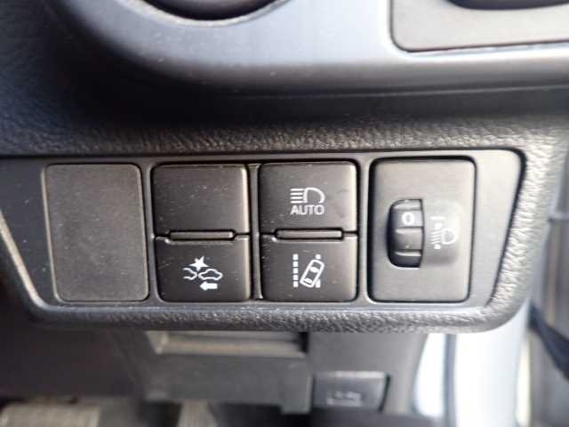 TOYOTA COROLLA FIELDER 2019