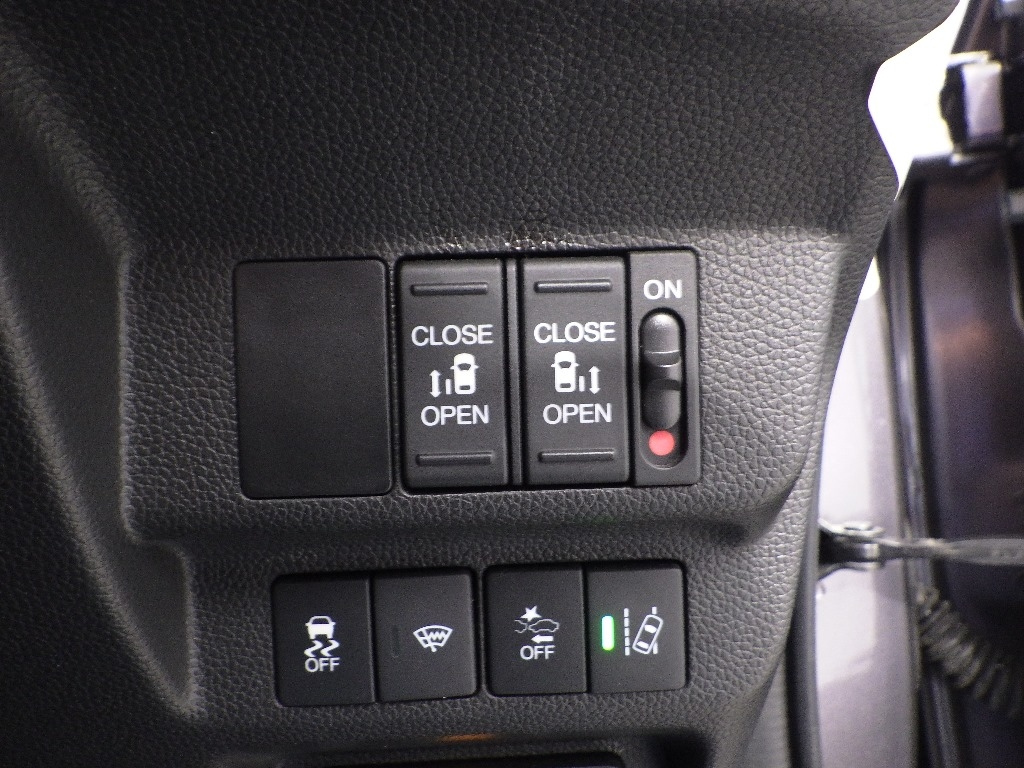 HONDA FREED 2016