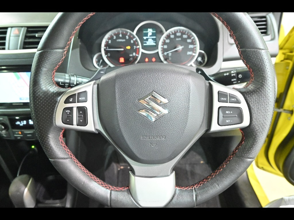 SUZUKI SWIFT 2013