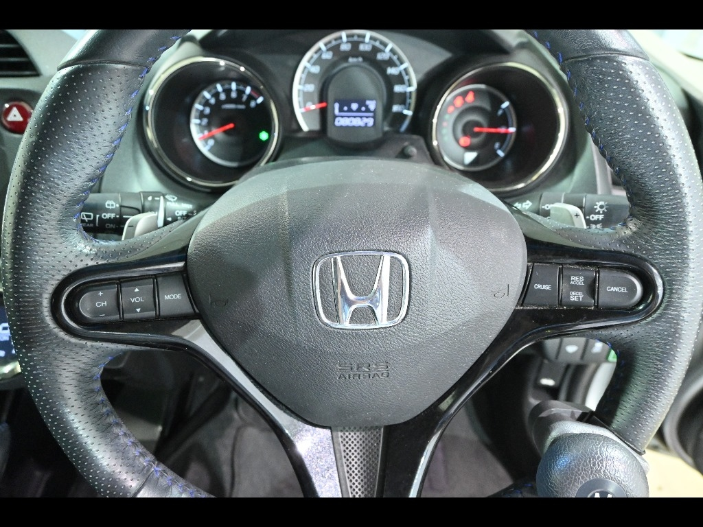 HONDA FIT SHUTTLE 2014